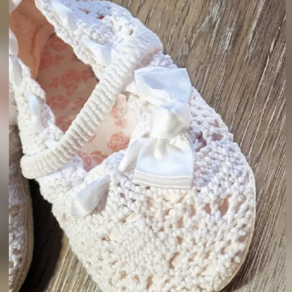 Elegant White (Bone) Crocheted Baby Shoes with Bow Size 2